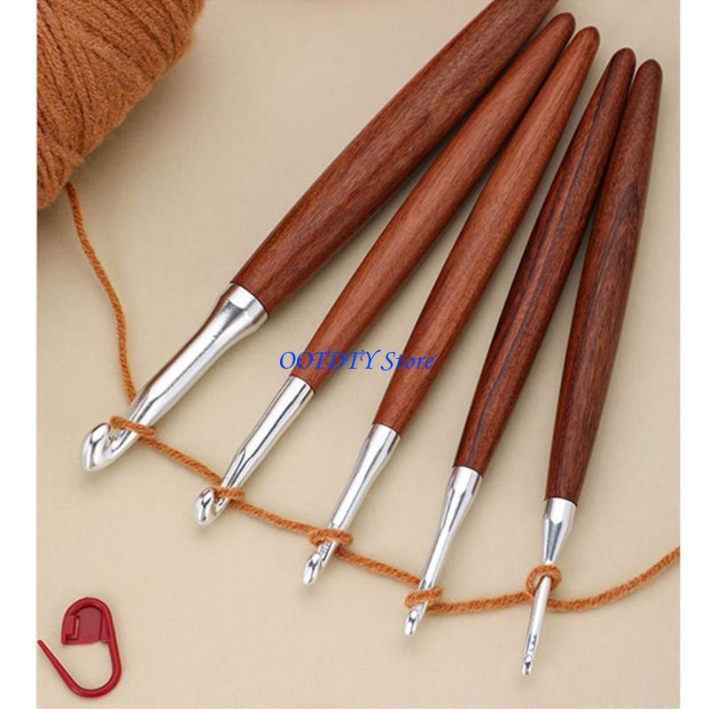 Wooden Crochet Hooks Ergonomic Handle - 367A 8 個人間工学に基づいた木製グリップかぎ針編みフック針 3.0-7.0 ミリメートルアルミニウムかぎ針編みフック糸クラフトツールセータースカーフ帽子バッグ