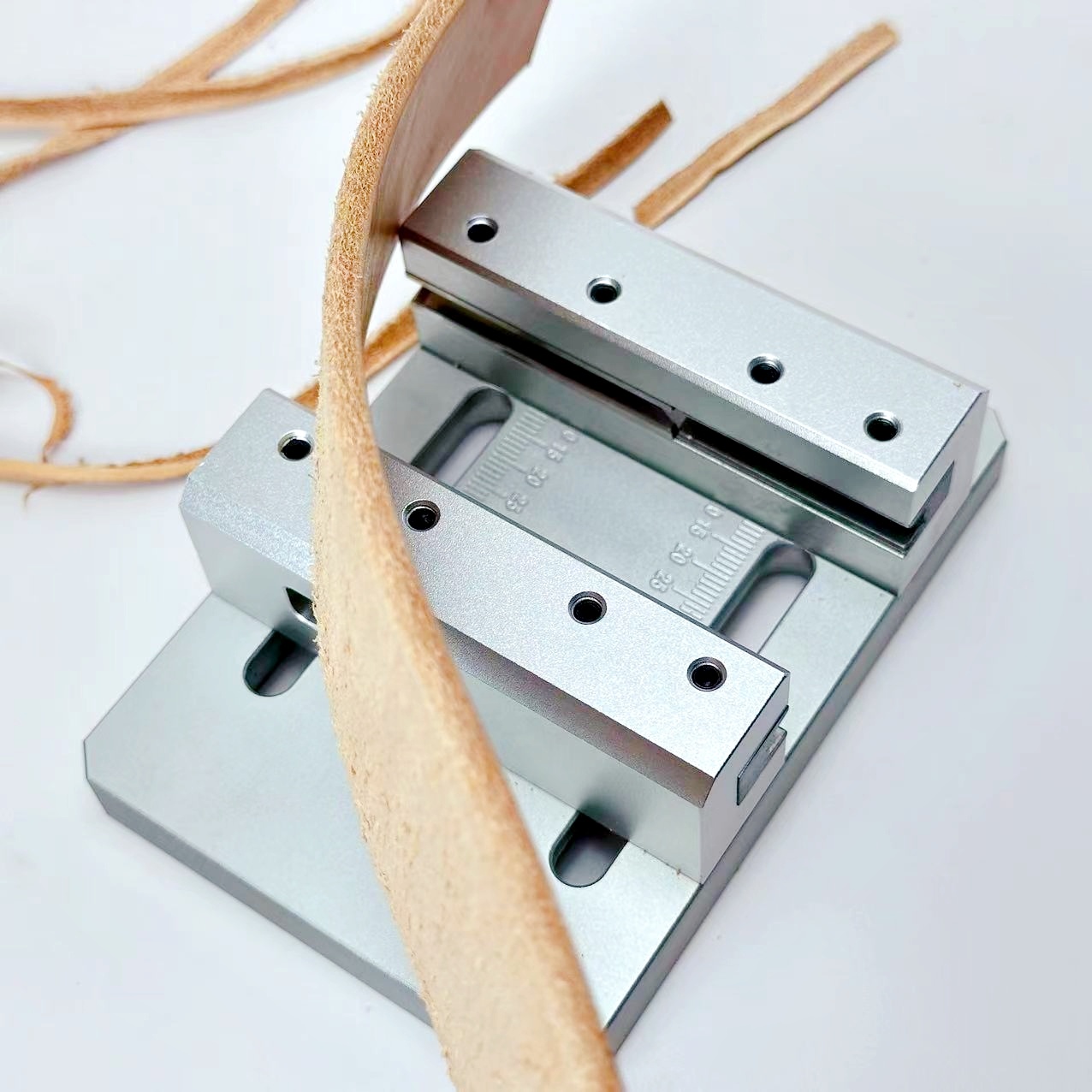 Craft Tools - ベルトエッジトリミングマシン ベルト半円形ベベラー ベルトストリップエッジ DIY レザーエッジベベラー レザーワーククラフトツール